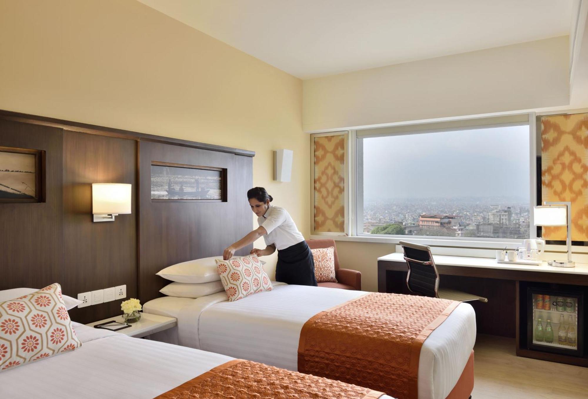 Hotel Fairfield By Marriott Katmandou Extérieur photo
