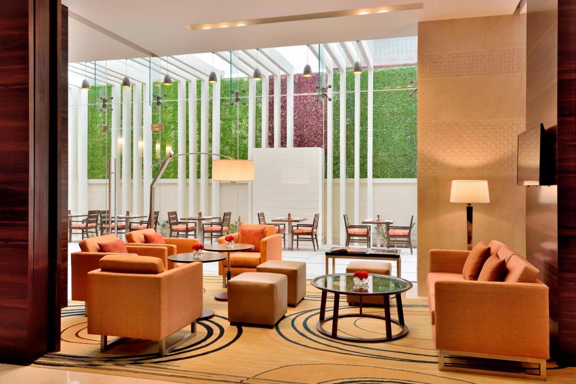 Hotel Fairfield By Marriott Katmandou Extérieur photo