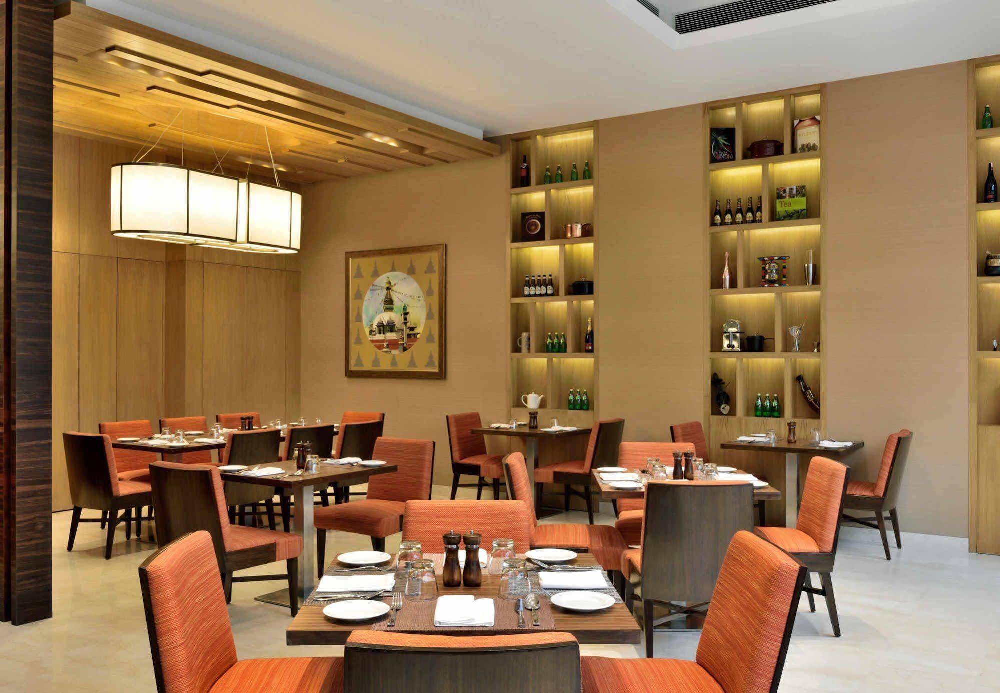Hotel Fairfield By Marriott Katmandou Extérieur photo